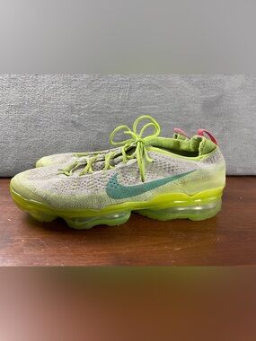 Nike Air VaporMax Flyknit Men's 13 Photon Dust Volt Running Athletic Shoes Used